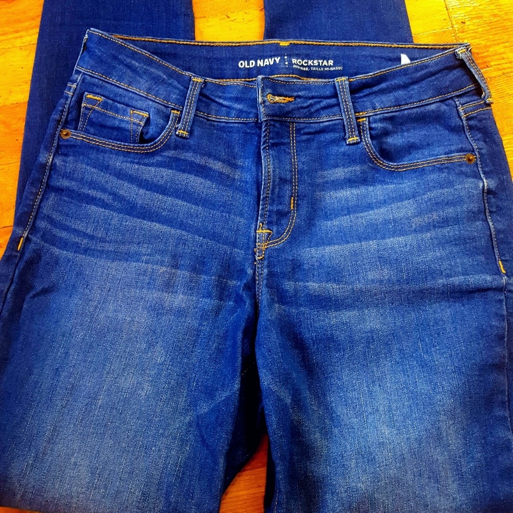 Old Navy Rockstar Mid-Rise Blue Jeans